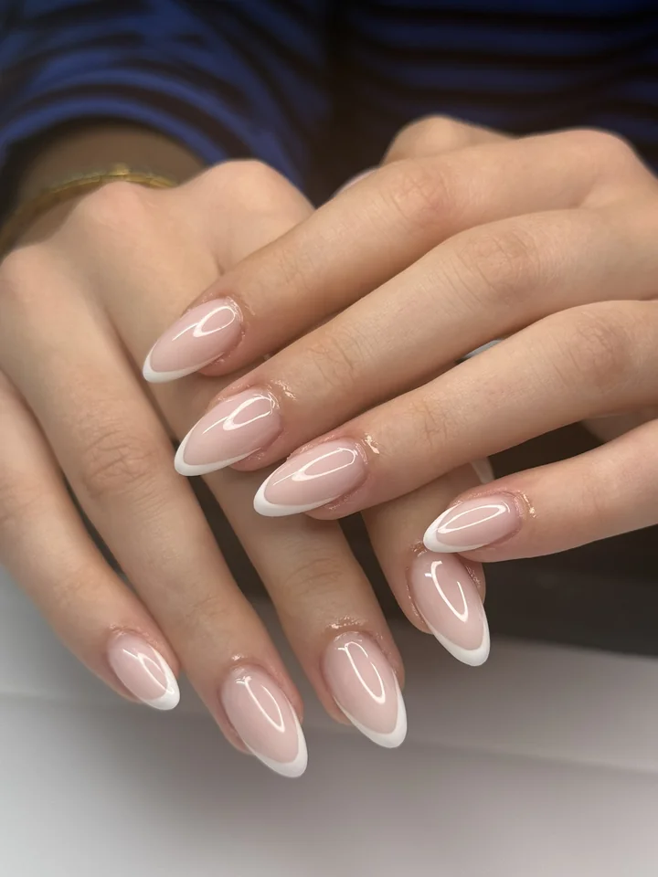 Detalje fra en neglebehandling hos Hien Nails